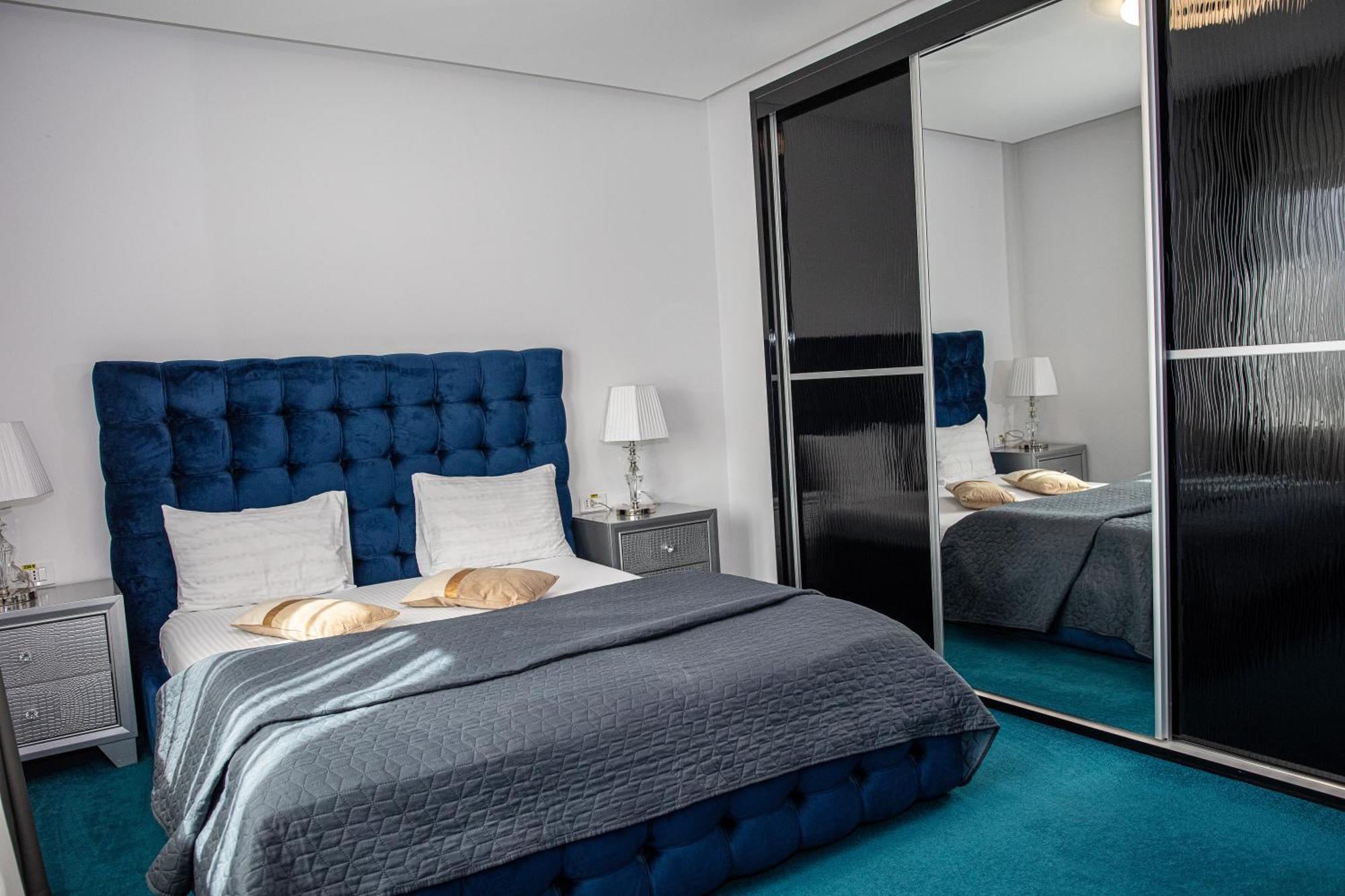 Complex Noblesse Hotel Васлуи Екстериор снимка