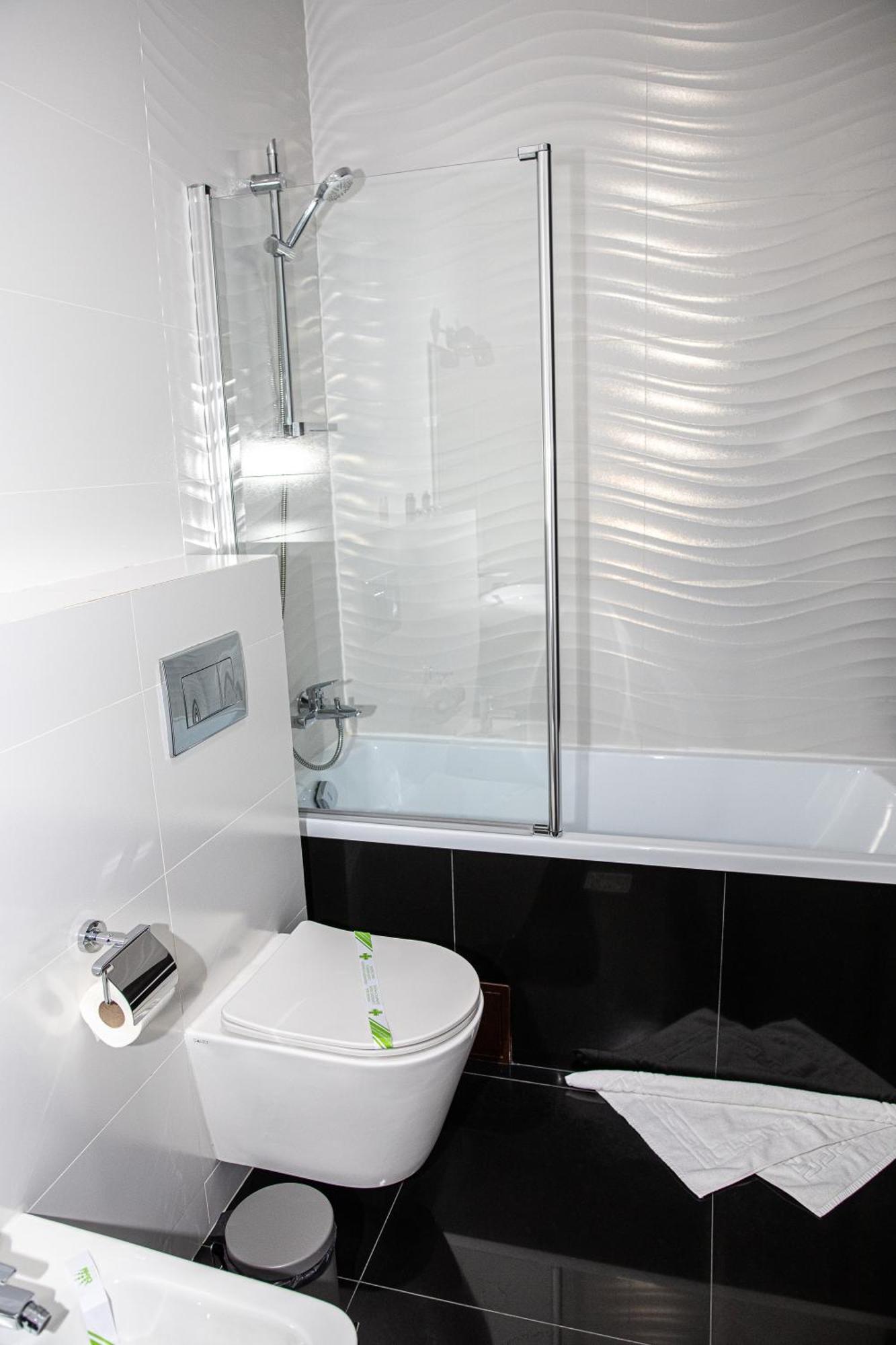 Complex Noblesse Hotel Васлуи Екстериор снимка